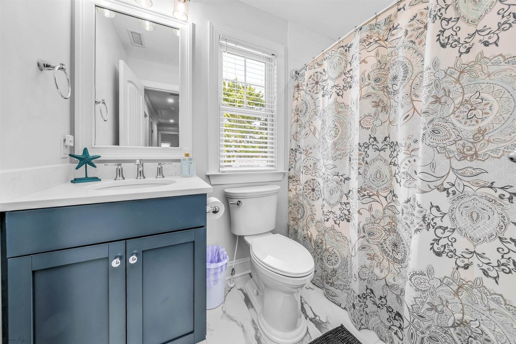 Cape May, New Jersey, 08204, United States, 5 Bedrooms Bedrooms, ,3.5 BathroomsBathrooms,Residential,Forsale,1967241