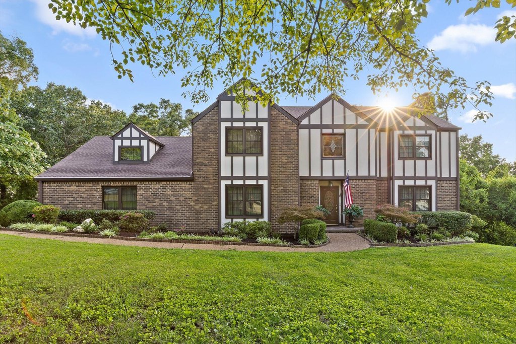 Chattanooga, Tennessee, 37421, United States, 4 Bedrooms Bedrooms, ,5.5 BathroomsBathrooms,Residential,Forsale,1946772