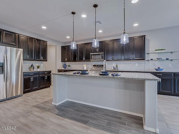 Oro Valley, Arizona, 85737, United States, 5 Bedrooms Bedrooms, ,4 BathroomsBathrooms,Residential,Forsale,1946071