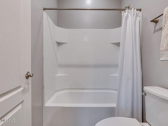 Oro Valley, Arizona, 85737, United States, 5 Bedrooms Bedrooms, ,4 BathroomsBathrooms,Residential,Forsale,1946071