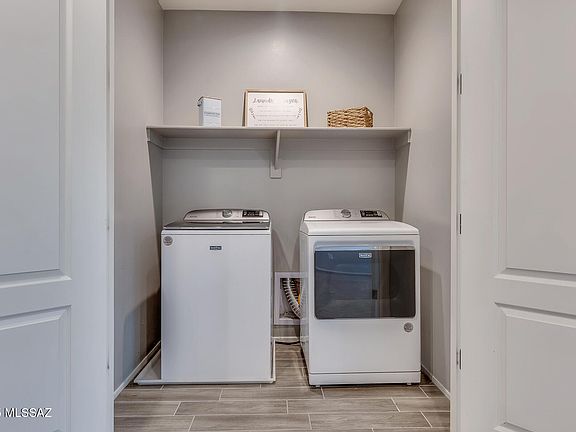 Oro Valley, Arizona, 85737, United States, 5 Bedrooms Bedrooms, ,4 BathroomsBathrooms,Residential,Forsale,1946071