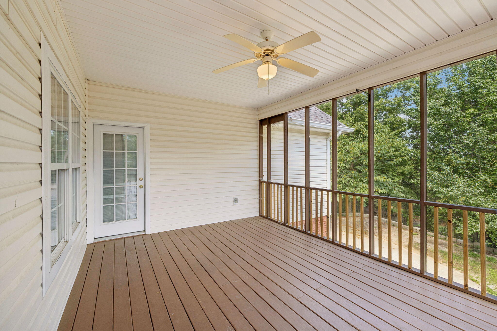 Harrison, Tennessee, 37341, United States, 4 Bedrooms Bedrooms, ,3 BathroomsBathrooms,Residential,Forsale,1946803