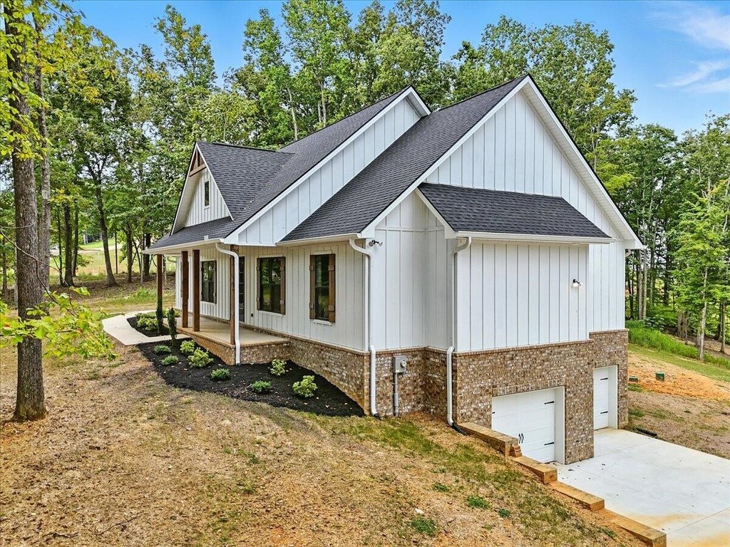 Talbott, Tennessee, 37877, United States, 3 Bedrooms Bedrooms, ,2.5 BathroomsBathrooms,Residential,Forsale,1986958