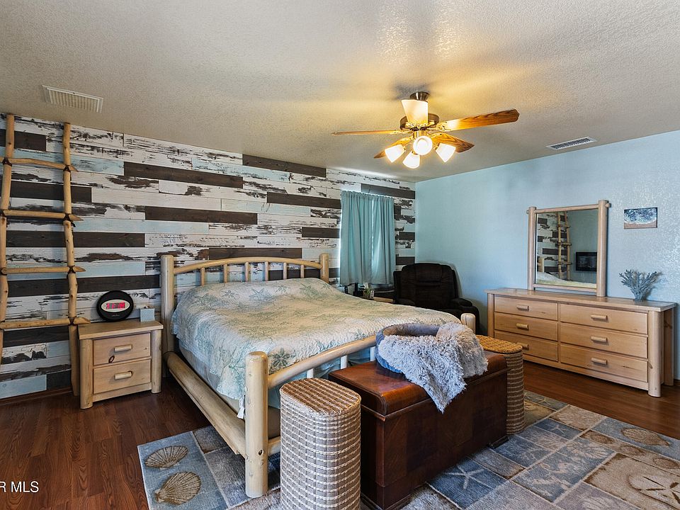 Lancaster, California, 93536, United States, 3 Bedrooms Bedrooms, ,3 BathroomsBathrooms,Residential,Forsale,1987287