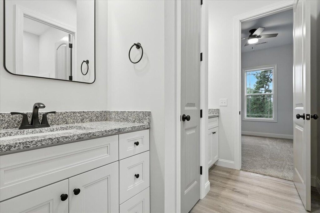 Talbott, Tennessee, 37877, United States, 3 Bedrooms Bedrooms, ,2.5 BathroomsBathrooms,Residential,Forsale,1986958