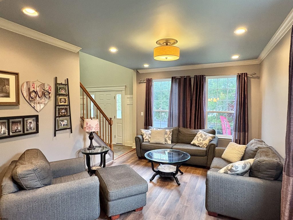 Northfield, New Jersey, 08225, United States, 5 Bedrooms Bedrooms, ,2.5 BathroomsBathrooms,Residential,Forsale,1967256