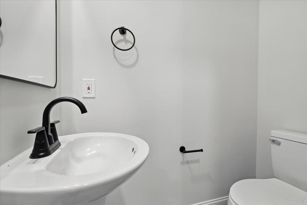 Talbott, Tennessee, 37877, United States, 3 Bedrooms Bedrooms, ,2.5 BathroomsBathrooms,Residential,Forsale,1986958