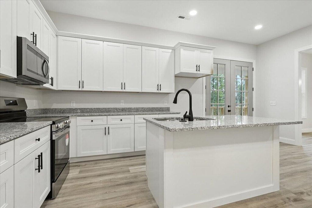 Talbott, Tennessee, 37877, United States, 3 Bedrooms Bedrooms, ,2.5 BathroomsBathrooms,Residential,Forsale,1986958