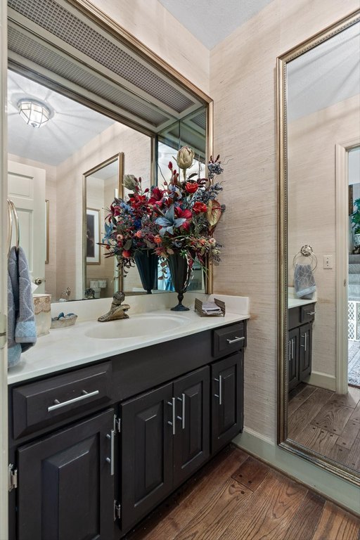 Chattanooga, Tennessee, 37421, United States, 4 Bedrooms Bedrooms, ,5.5 BathroomsBathrooms,Residential,Forsale,1946772