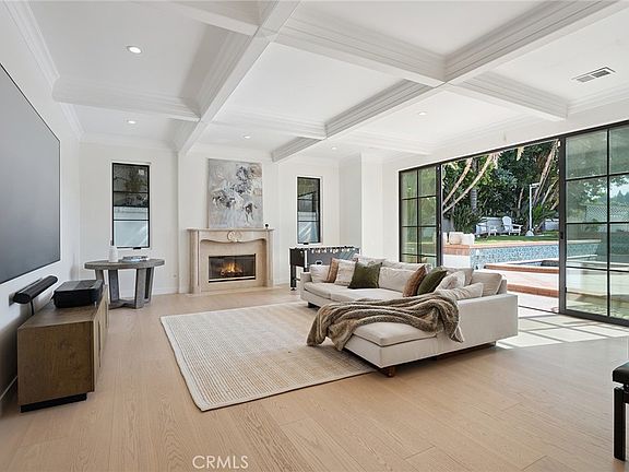 Calabasas, California, 91302, United States, 5 Bedrooms Bedrooms, ,6 BathroomsBathrooms,Residential,Forsale,1987286