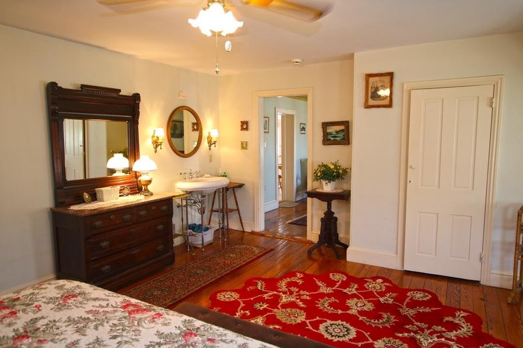 Cape May, New Jersey, 08204, United States, 9 Bedrooms Bedrooms, ,5 BathroomsBathrooms,Residential,Forsale,1967242