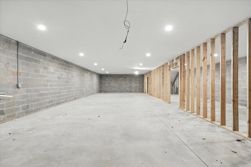 Talbott, Tennessee, 37877, United States, 3 Bedrooms Bedrooms, ,2.5 BathroomsBathrooms,Residential,Forsale,1986958