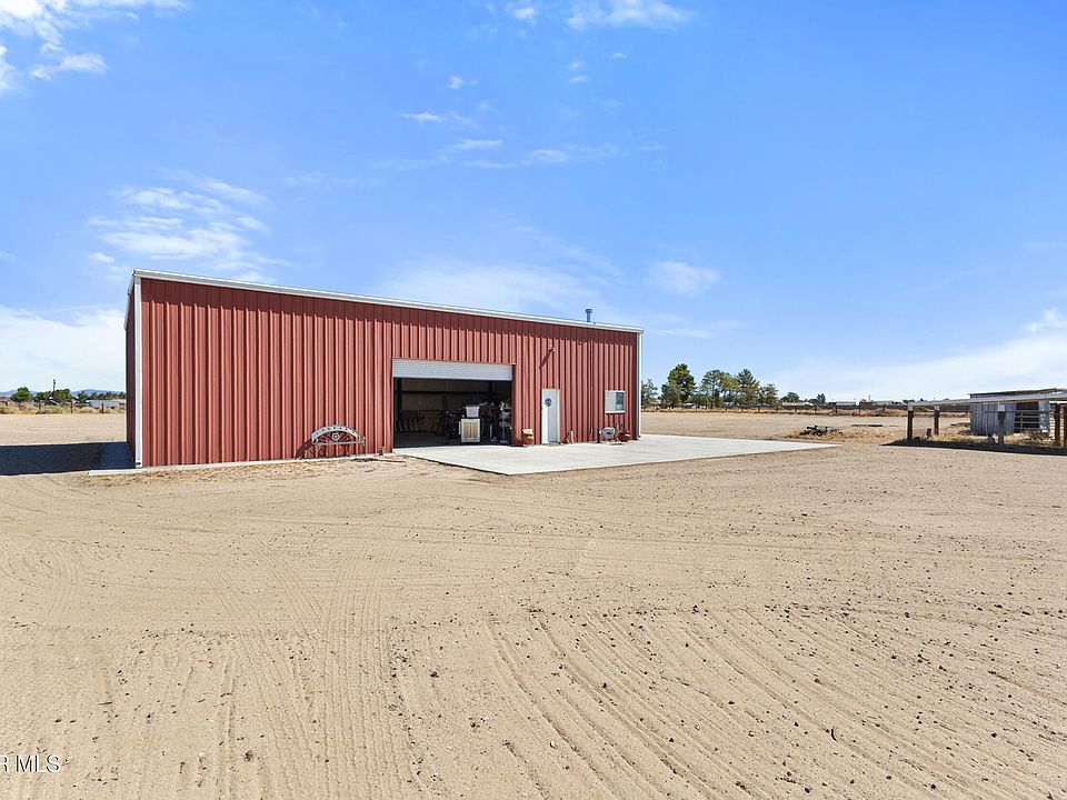 Lancaster, California, 93536, United States, 3 Bedrooms Bedrooms, ,3 BathroomsBathrooms,Residential,Forsale,1987287