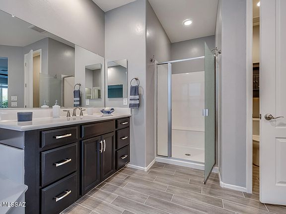 Oro Valley, Arizona, 85737, United States, 5 Bedrooms Bedrooms, ,4 BathroomsBathrooms,Residential,Forsale,1946071