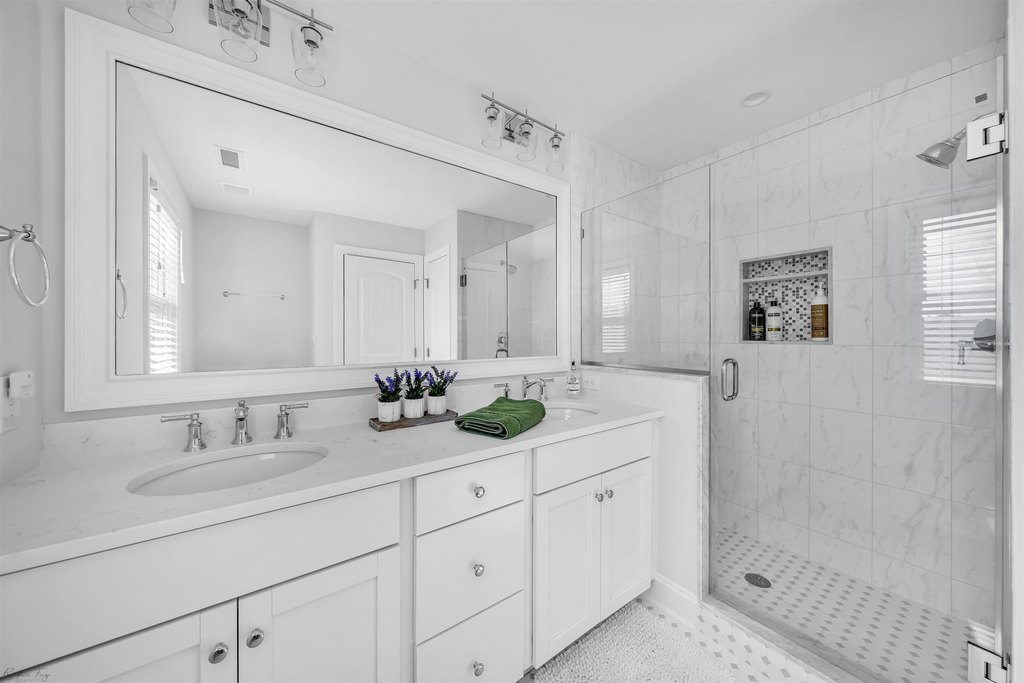 Cape May, New Jersey, 08204, United States, 5 Bedrooms Bedrooms, ,3.5 BathroomsBathrooms,Residential,Forsale,1967241