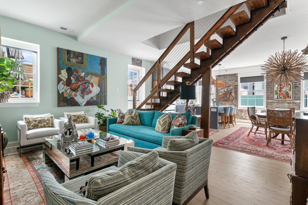 Charleston, South Carolina, 29401, United States, 2 Bedrooms Bedrooms, ,1.5 BathroomsBathrooms,Residential,Forsale,1953164