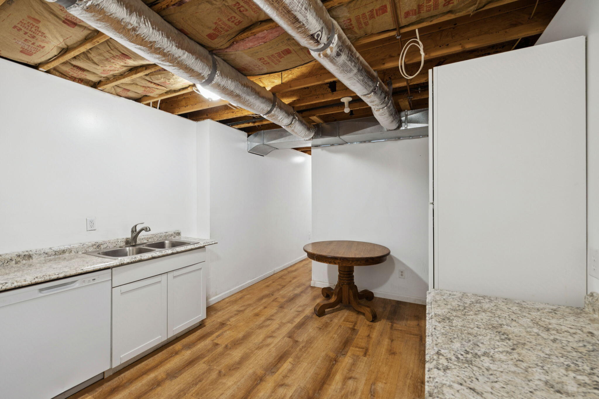 Harrison, Tennessee, 37341, United States, 4 Bedrooms Bedrooms, ,3 BathroomsBathrooms,Residential,Forsale,1946803