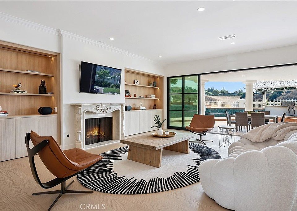 Calabasas, California, 91302, United States, 5 Bedrooms Bedrooms, ,6 BathroomsBathrooms,Residential,Forsale,1987286