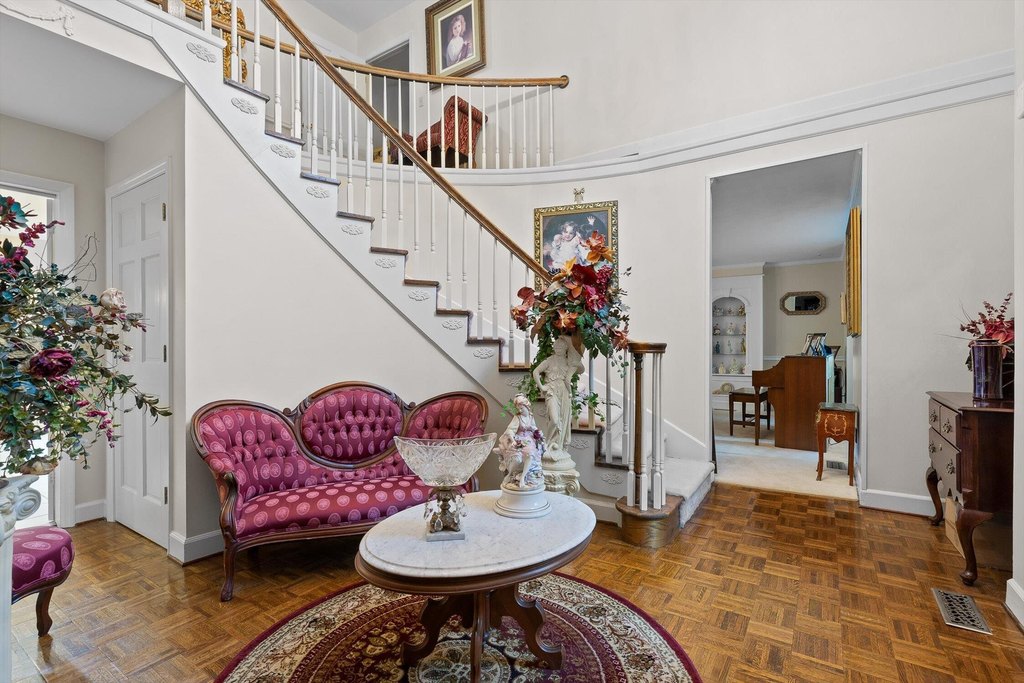 Chattanooga, Tennessee, 37421, United States, 4 Bedrooms Bedrooms, ,5.5 BathroomsBathrooms,Residential,Forsale,1946772