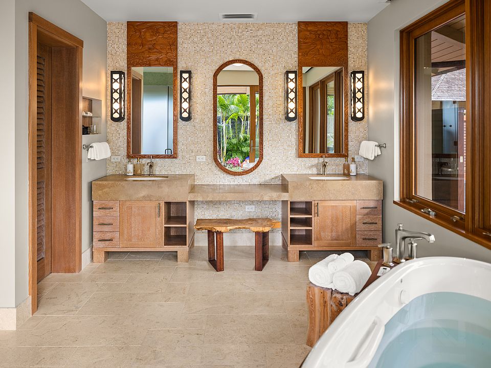 Kailua Kona, Hawaii, 96740, United States, 10 Bedrooms Bedrooms, ,13 BathroomsBathrooms,Residential,Forsale,1953844