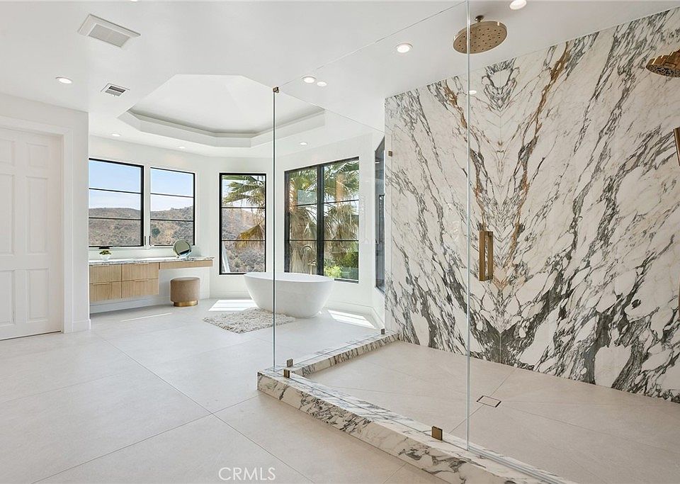 Calabasas, California, 91302, United States, 5 Bedrooms Bedrooms, ,6 BathroomsBathrooms,Residential,Forsale,1987286