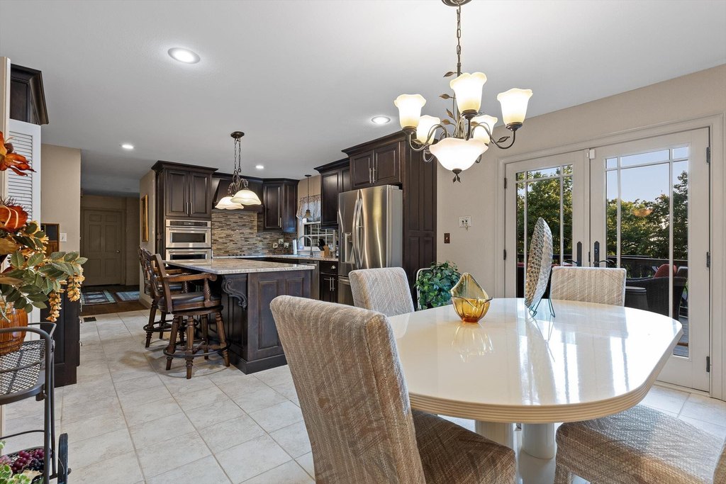 Chattanooga, Tennessee, 37421, United States, 4 Bedrooms Bedrooms, ,5.5 BathroomsBathrooms,Residential,Forsale,1946772