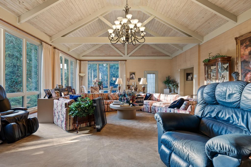 Chattanooga, Tennessee, 37421, United States, 4 Bedrooms Bedrooms, ,5.5 BathroomsBathrooms,Residential,Forsale,1946772