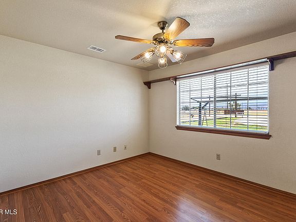 Lancaster, California, 93536, United States, 3 Bedrooms Bedrooms, ,3 BathroomsBathrooms,Residential,Forsale,1987287