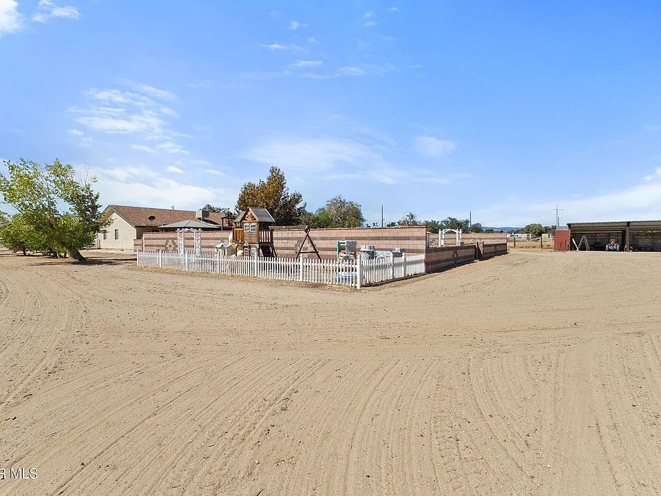 Lancaster, California, 93536, United States, 3 Bedrooms Bedrooms, ,3 BathroomsBathrooms,Residential,Forsale,1987287