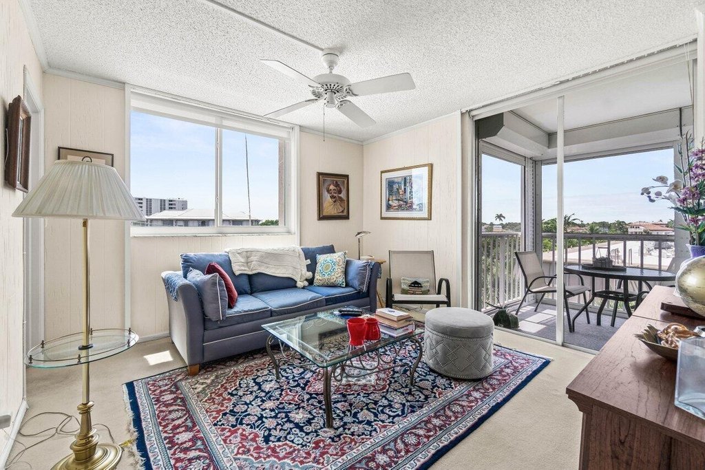 Delray Beach, Florida, 33483, United States, 3 Bedrooms Bedrooms, ,2.5 BathroomsBathrooms,Residential,Forsale,2009923