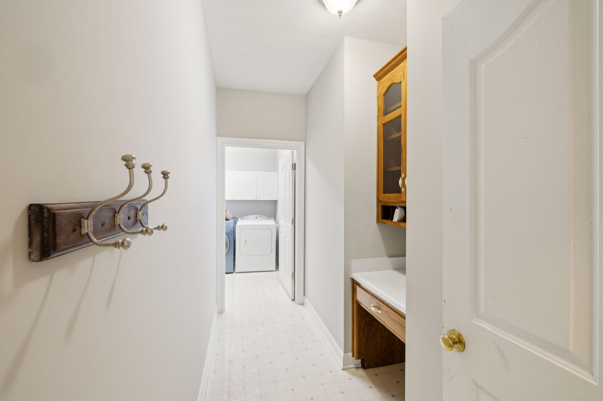 Harrison, Tennessee, 37341, United States, 4 Bedrooms Bedrooms, ,3 BathroomsBathrooms,Residential,Forsale,1946803