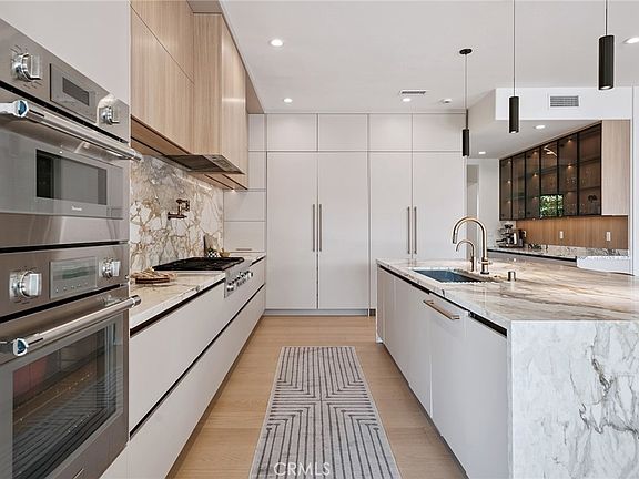 Calabasas, California, 91302, United States, 5 Bedrooms Bedrooms, ,6 BathroomsBathrooms,Residential,Forsale,1987286