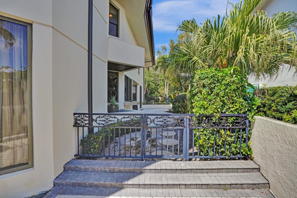 Boca Raton, Florida, 33487, United States, 4 Bedrooms Bedrooms, ,4.5 BathroomsBathrooms,Residential,Forsale,1905185