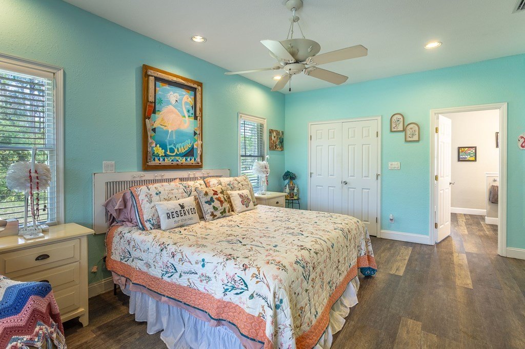 Eastpoint, Florida, 32328, United States, 4 Bedrooms Bedrooms, ,3 BathroomsBathrooms,Residential,Forsale,1946765