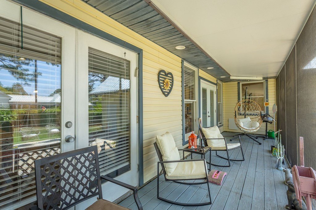 Eastpoint, Florida, 32328, United States, 4 Bedrooms Bedrooms, ,3 BathroomsBathrooms,Residential,Forsale,1946765