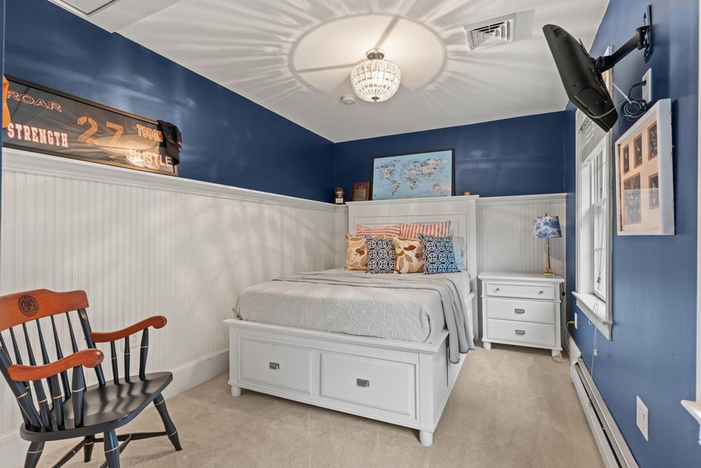 North Hampton, New Hampshire, 03862, United States, 4 Bedrooms Bedrooms, ,2.5 BathroomsBathrooms,Residential,Forsale,1952916