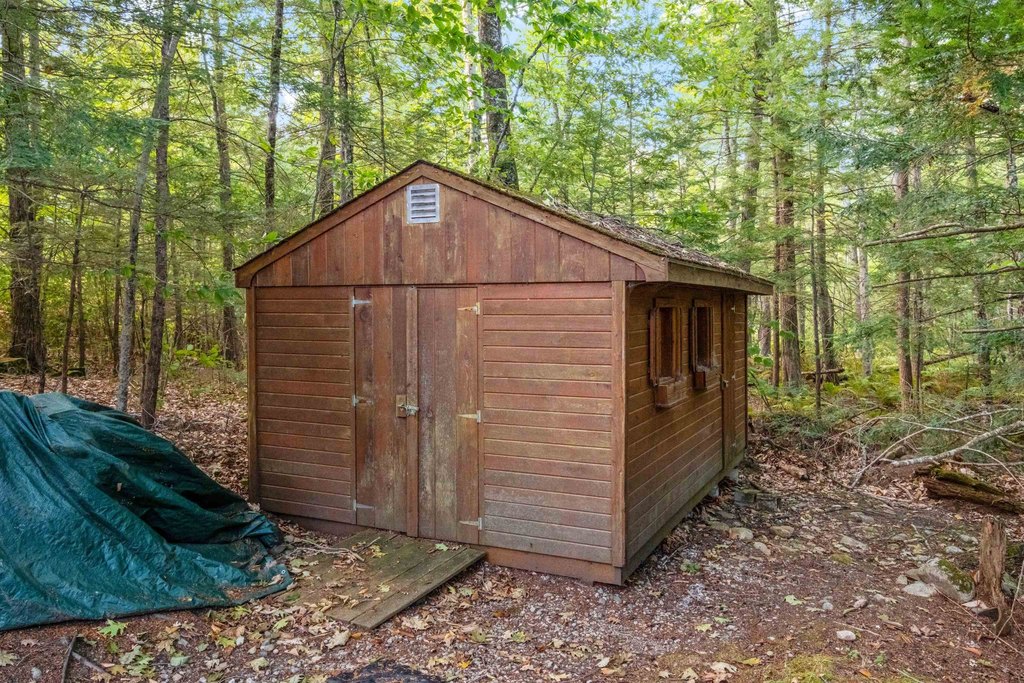 Moultonborough, New Hampshire, 03254, United States, 5 Bedrooms Bedrooms, ,3.5 BathroomsBathrooms,Residential,Forsale,1952910