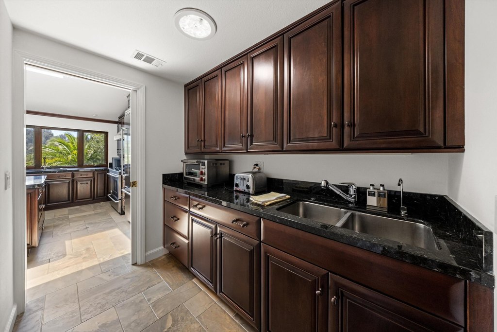 SANTA BARBARA, California, 93108, United States, 3 Bedrooms Bedrooms, ,2.5 BathroomsBathrooms,Residential,Forsale,2004321