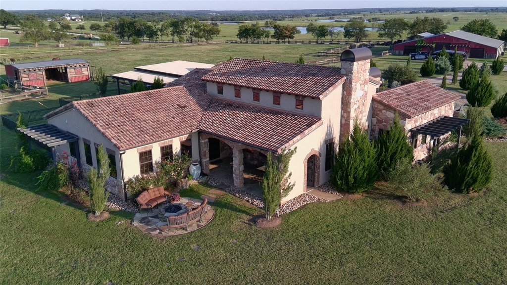 Navasota, Texas, 77868, United States, 4 Bedrooms Bedrooms, ,4 BathroomsBathrooms,Residential,Forsale,1954113