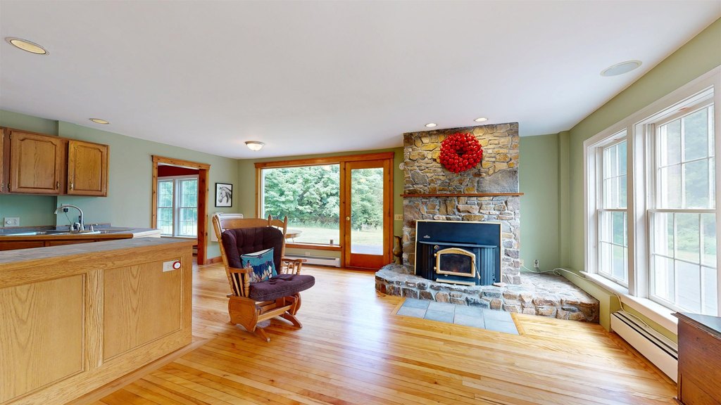 Underhill, Vermont, 05489, United States, 4 Bedrooms Bedrooms, ,3 BathroomsBathrooms,Residential,Forsale,1953117