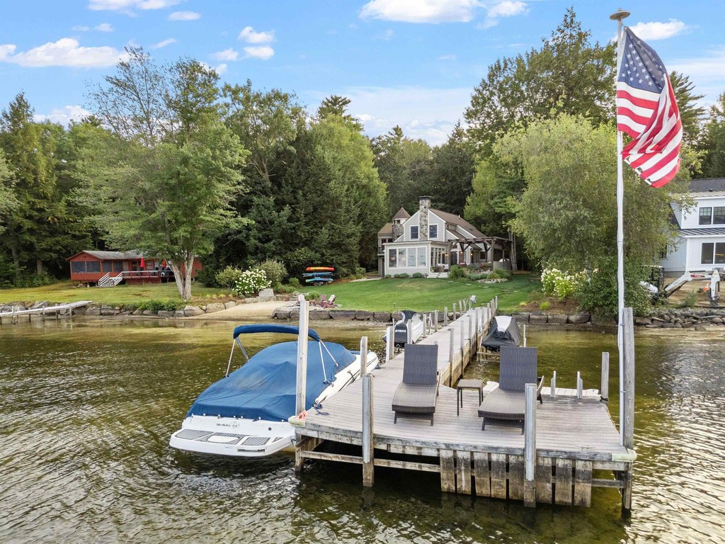 Moultonborough, New Hampshire, 03254, United States, 4 Bedrooms Bedrooms, ,3 BathroomsBathrooms,Residential,Forsale,1952908