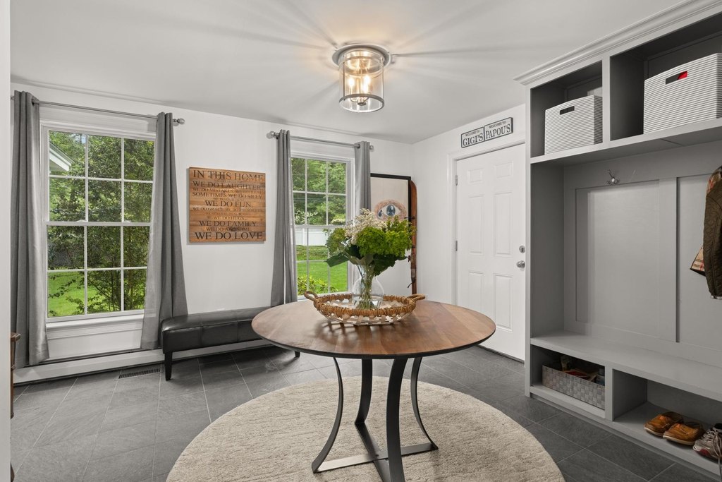 North Hampton, New Hampshire, 03862, United States, 4 Bedrooms Bedrooms, ,2.5 BathroomsBathrooms,Residential,Forsale,1952916