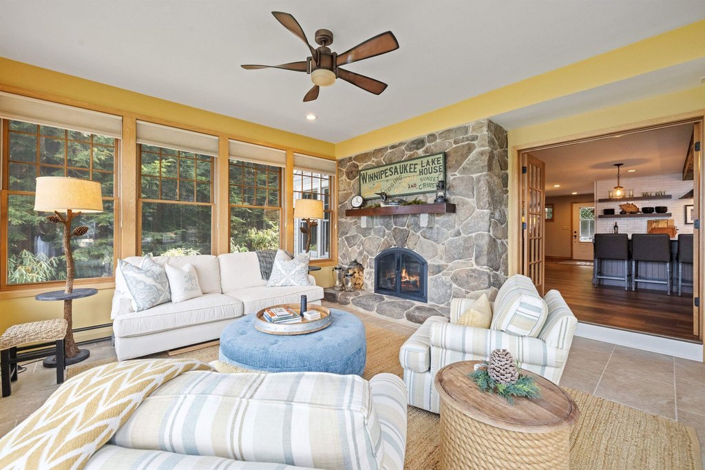 Moultonborough, New Hampshire, 03254, United States, 4 Bedrooms Bedrooms, ,3 BathroomsBathrooms,Residential,Forsale,1952908