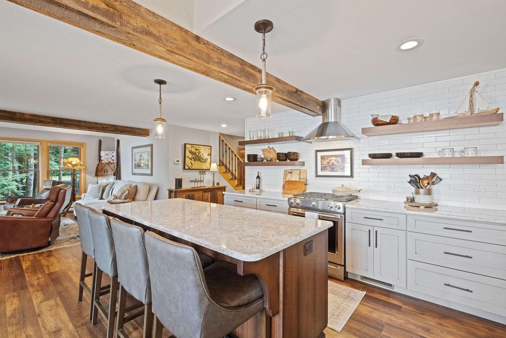 Moultonborough, New Hampshire, 03254, United States, 4 Bedrooms Bedrooms, ,3 BathroomsBathrooms,Residential,Forsale,1952908