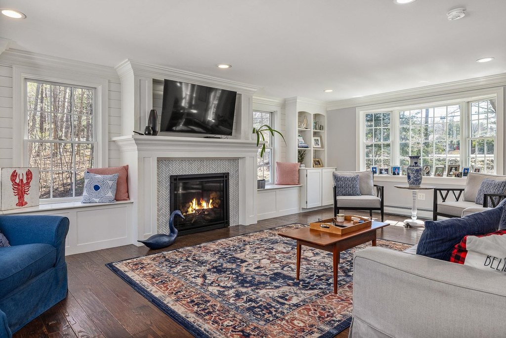 North Hampton, New Hampshire, 03862, United States, 4 Bedrooms Bedrooms, ,2.5 BathroomsBathrooms,Residential,Forsale,1952916