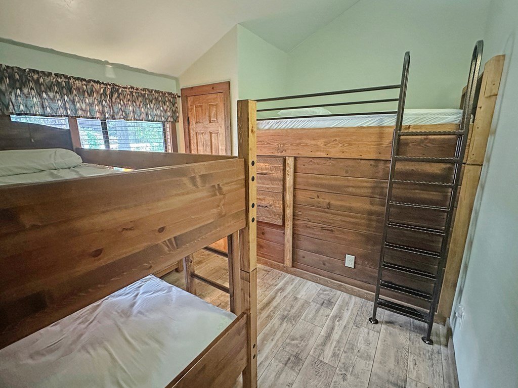 Cascade, Idaho, 83611, United States, 3 Bedrooms Bedrooms, ,2 BathroomsBathrooms,Residential,Forsale,1996717