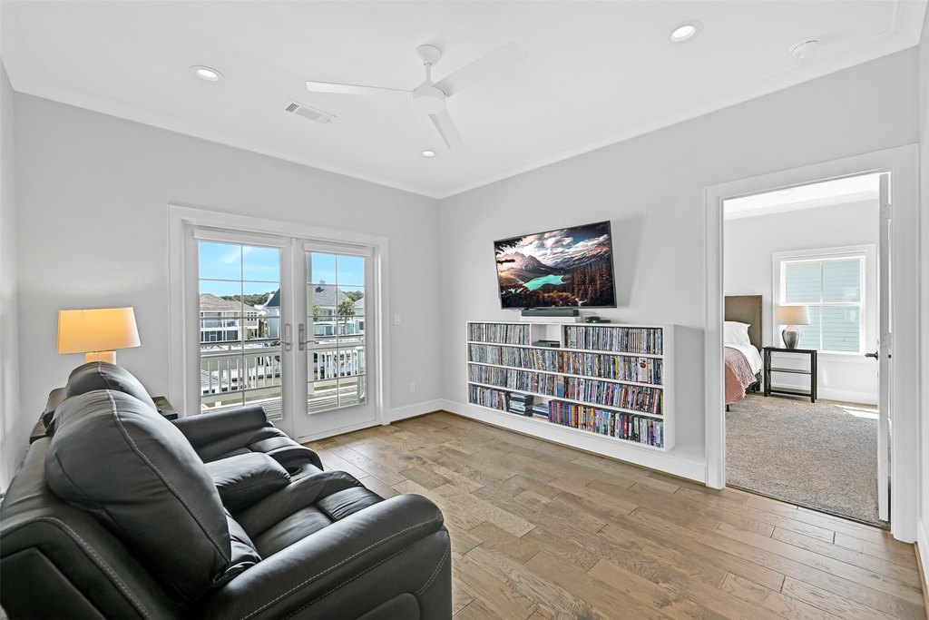 Galveston, Texas, 77554, United States, 4 Bedrooms Bedrooms, ,4.5 BathroomsBathrooms,Residential,Forsale,1954137