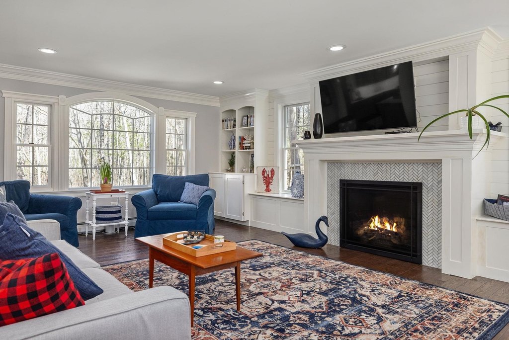 North Hampton, New Hampshire, 03862, United States, 4 Bedrooms Bedrooms, ,2.5 BathroomsBathrooms,Residential,Forsale,1952916