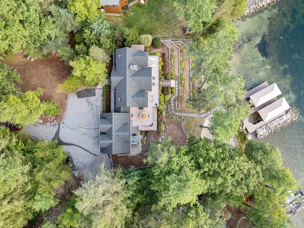 Moultonborough, New Hampshire, 03254, United States, 5 Bedrooms Bedrooms, ,5.5 BathroomsBathrooms,Residential,Forsale,1952906