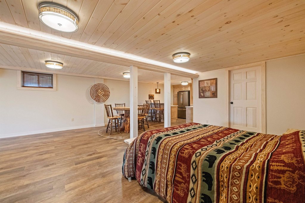 Moultonborough, New Hampshire, 03254, United States, 5 Bedrooms Bedrooms, ,3 BathroomsBathrooms,Residential,Forsale,1952912